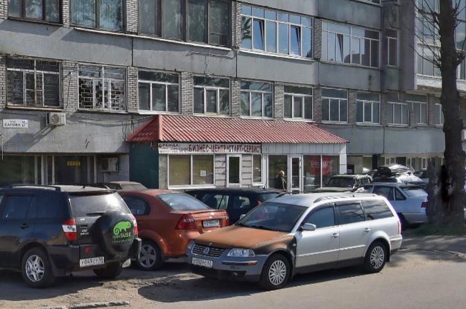 Парковка у офиса